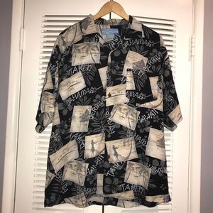 Bermuda Bay Men’s Button Up Shirt Silk EUC